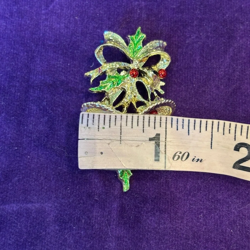 Gerry's Vintage Christmas Bells Holly Enamel Red Green Gold Tone Brooch Pin